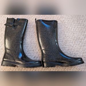 Women's rain boots